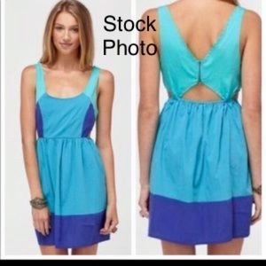 ROXY 🏖 Color-Block Shades of Teal/Blue Cutout Dress - M
